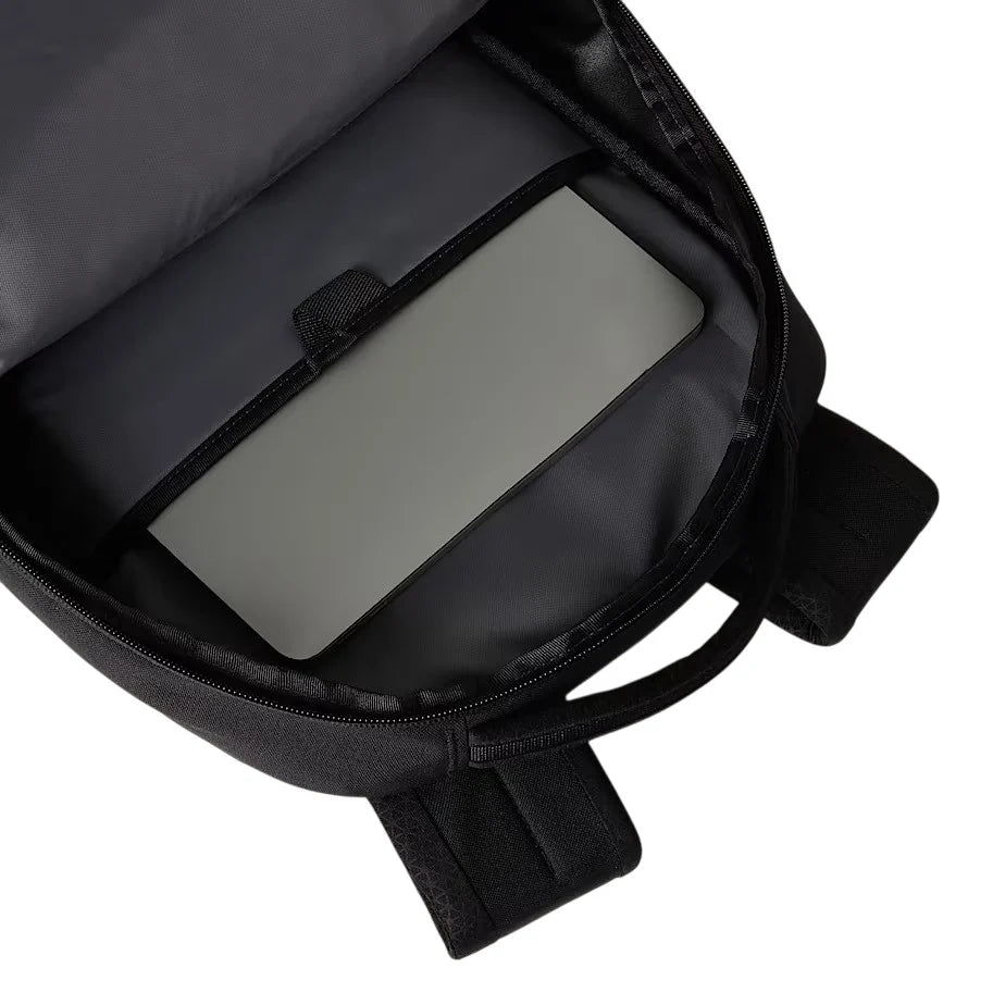 The North Face - Vault Rygsæk 27L // Sort fra The North Face - billede nr. 6 hos GrejFreak.dk