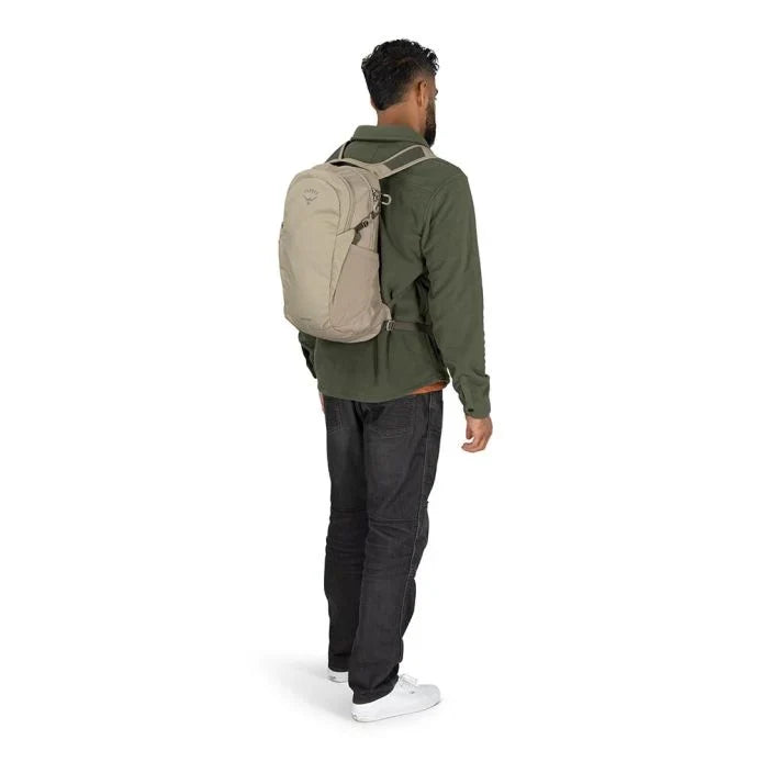 Osprey - Daylite 13L Rygsæk // Tan Concrete fra Osprey - billede nr. 6 hos GrejFreak.dk