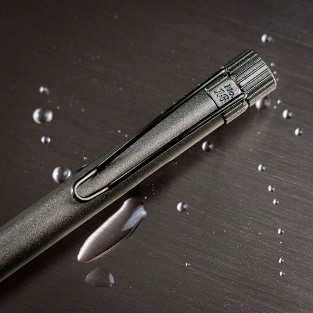 Rite In The Rain - Gunmetal Botl-Action Pen // Gunmetal fra Rite in the Rain - billede nr. 2 hos GrejFreak.dk