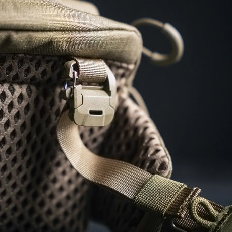Eberlestock - Fury Chest Pack 2L // Military Green-7-XtraGrej