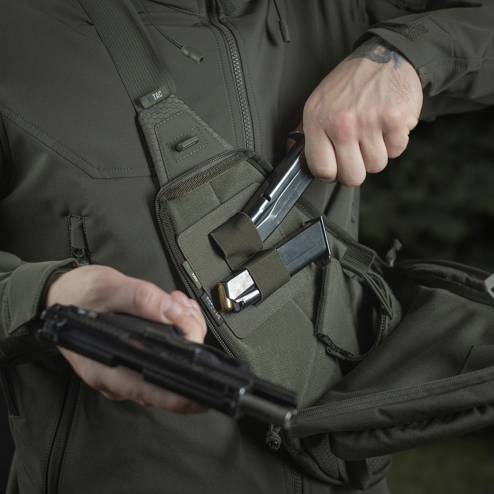 M-Tac dubbel magasinficka med hook-baksida