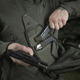 M-Tac dubbel magasinficka med hook-baksida