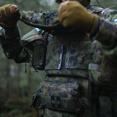 Savotta - Varjelus Plate Carrier // MultiCam-10-XtraGrej