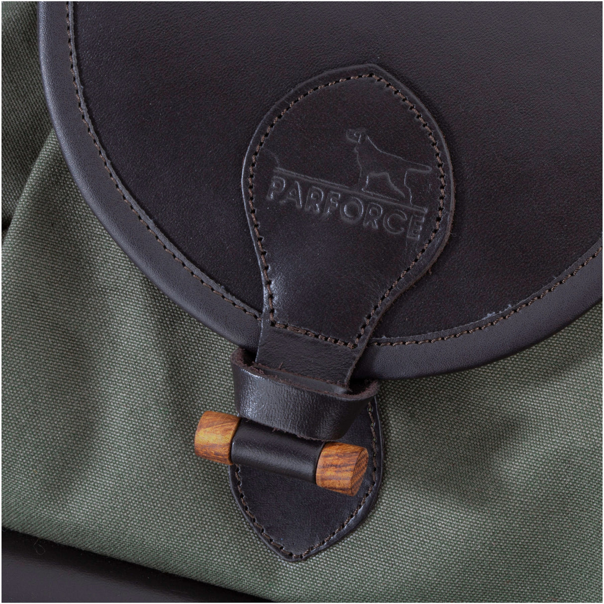 Parforce - Ryggsäck med läderapplikationer