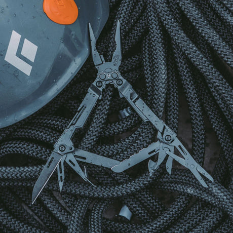 SOG Knives - PowerPint Multi-Tool // Sort-10-XtraGrej